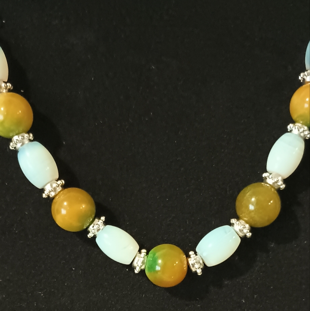 Bead Necklace / Mix Of Glass, Acrylic, Gemstones Beads - Picture 8 of 12